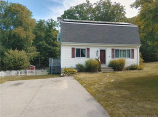 89 Cottonwood Ln, Uncasville, CT 06382