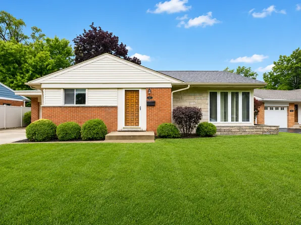 427 E Atwater Ave, Elmhurst, IL 60126