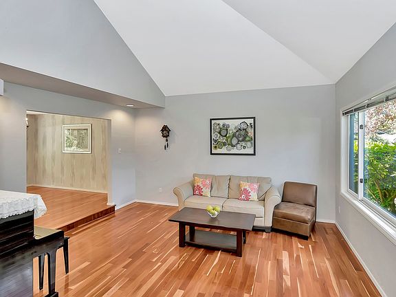 5th image of 5619 78th Avenue Ct W