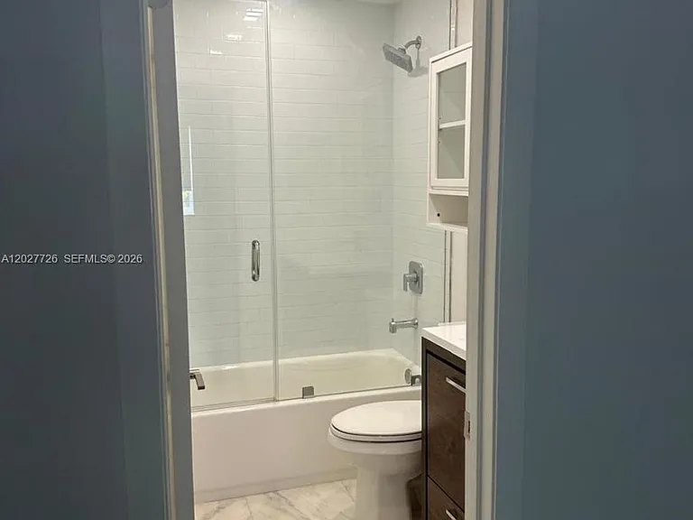 6840 SW 45th Ln #6 — Photo 17