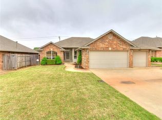 601 Allison Ln, Moore, OK 73160