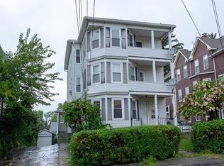 31 King Philip Rd, Worcester, MA 01606