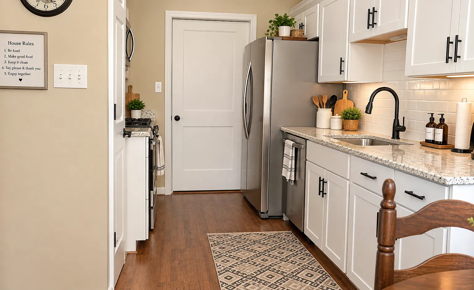 2 bed, 1304 sqft, $850 — Photo 2