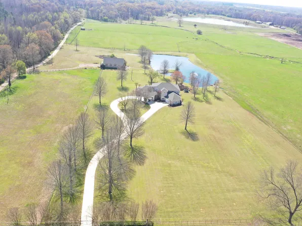 700 Keough Dr, Piperton, TN 38017