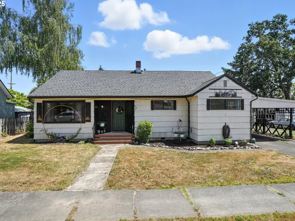 406 S Meridian St, Newberg, OR 97132