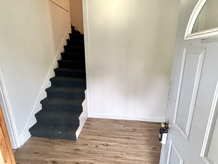 710 Chesaning St #1 — Photo 3