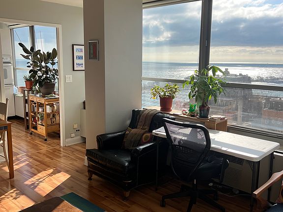 4th image of 3550 N Lake Shore Dr APT 2512