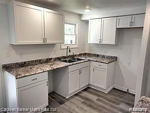 2nd image of 48 E Columbia Ave