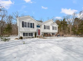 30-30A Boswell Trl, Foster, RI 02825
