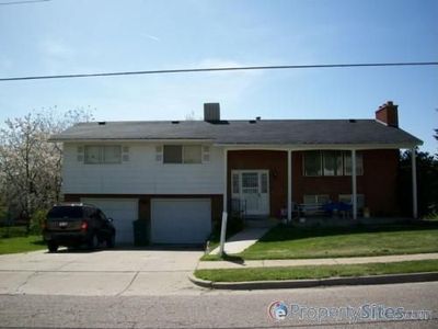 1207 N Emerald Dr, Layton, UT, 84040