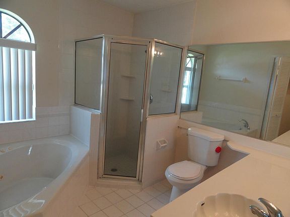 5th image of 2650 SW Abelard St