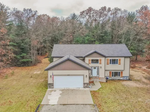 6267 Wasatch Ln, Twin Lake, MI 49457