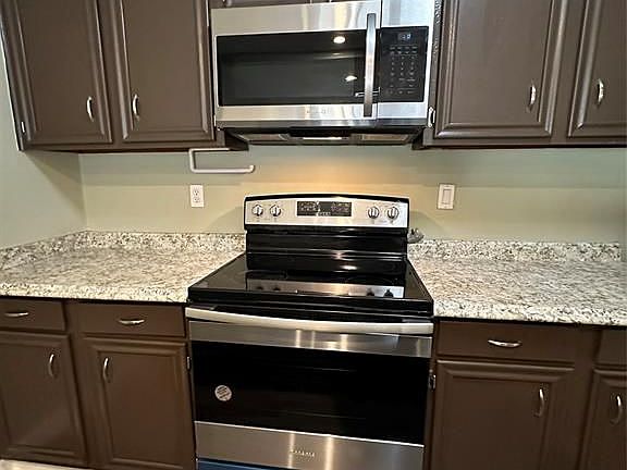 5th image of 10918 Bexley Dr #918