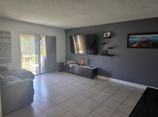 17901 NW 68th Ave APT T201, Hialeah, FL 33015