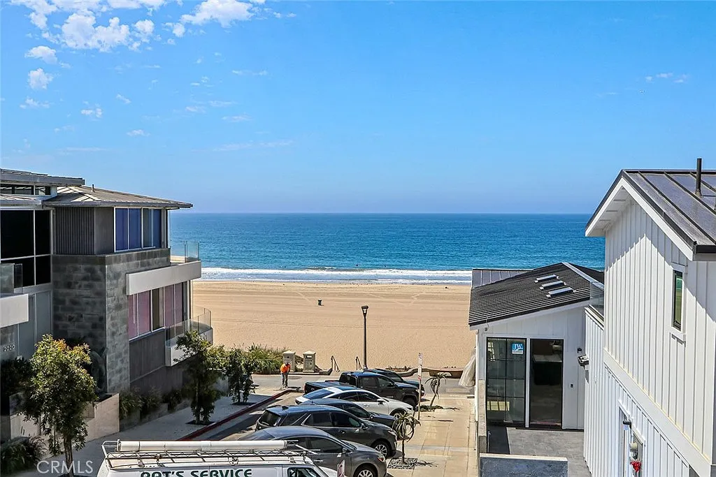 2 bed, 1000 sqft, $8,000 — Photo 2