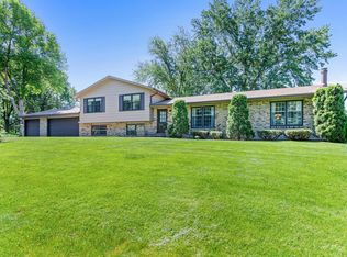 727 80th St, Victoria, MN 55386