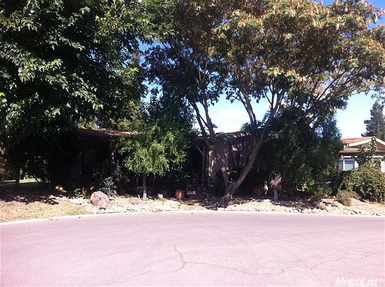 1st image of 21 Whispering Way