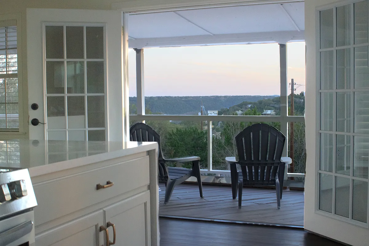 Kitchen View - 2918 Brass Buttons Trl