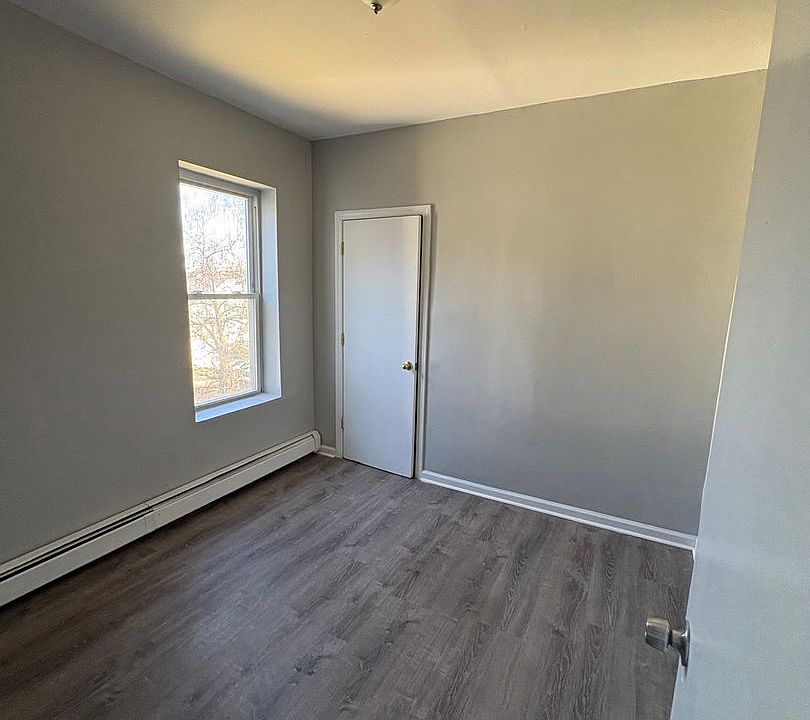 1st image of 130-132 N 3rd St #2