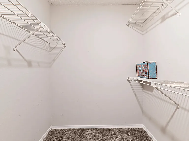 300 Riverside Pkwy — Photo 13
