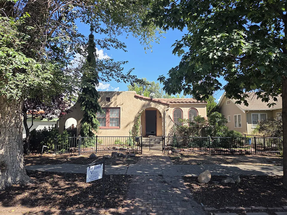 24 W Espanola St