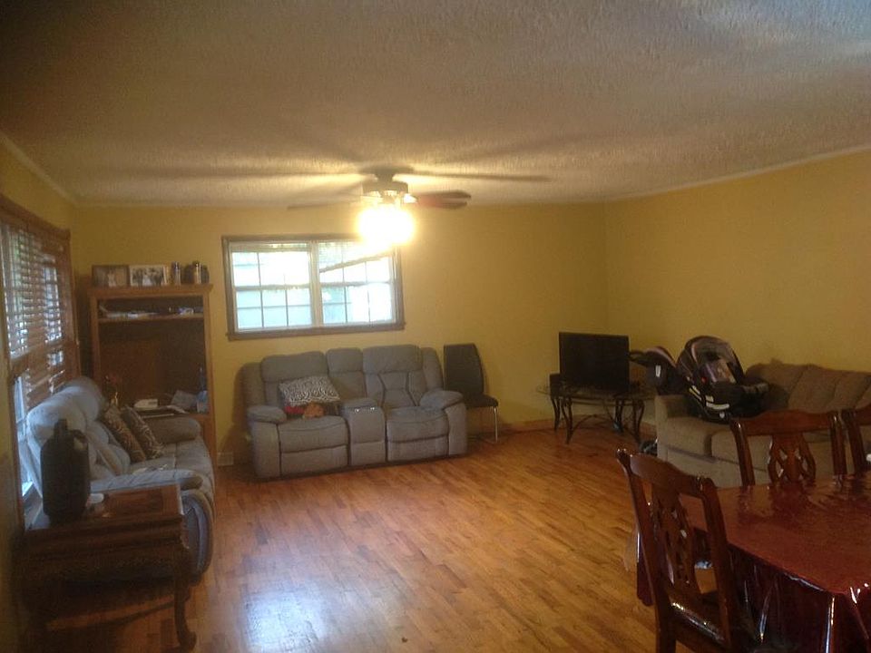 2nd image of 108 Cambron Dr