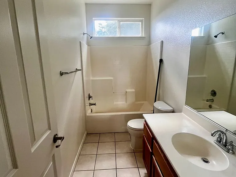 13809 Buttermilk Rd — Photo 6