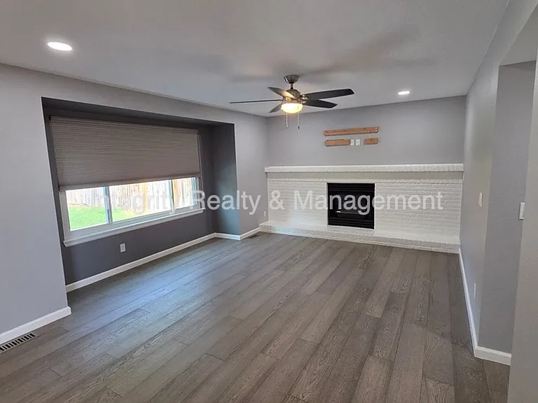 5056 Weeping Willow Cir — Photo 12