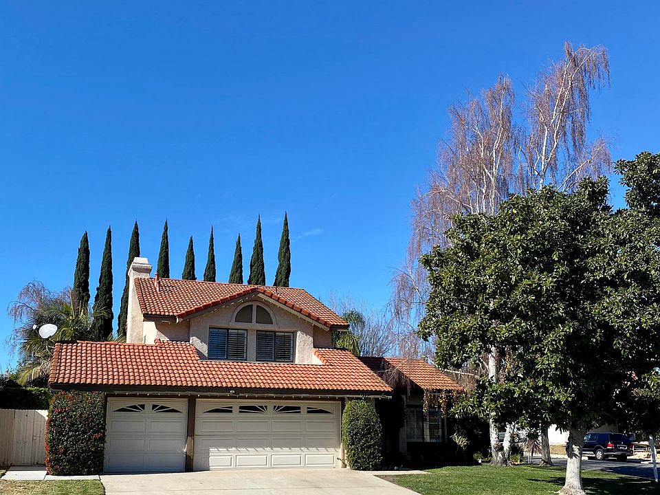 1st image of 611 Nicole Dr
