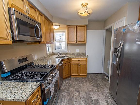 5th image of 21271 Crystal Ave