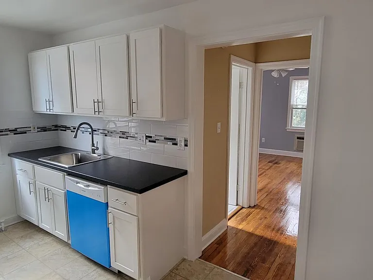 814 Greenwood Cir #2 — Photo 37