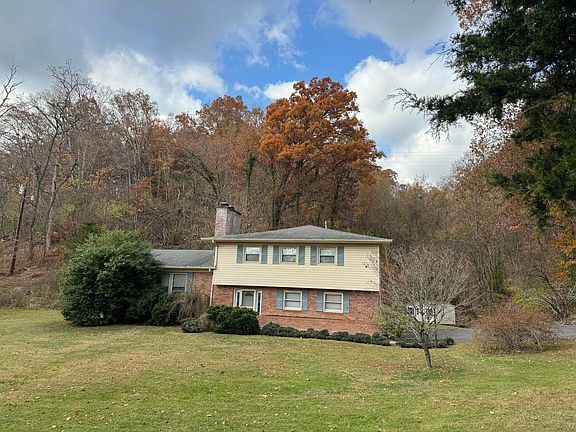 4th image of 616 Vance Dr
