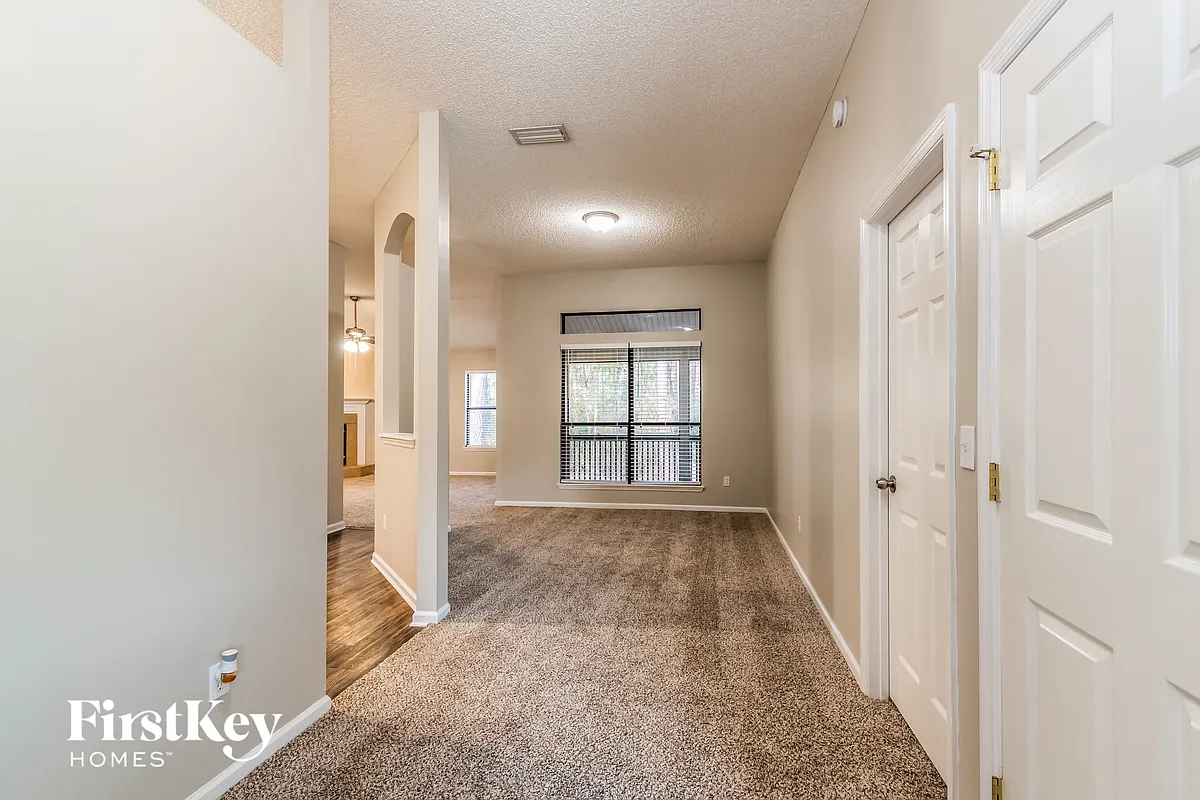 Building Photo - 5541 Broadgate Ct