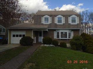 2441 W Colonial Dr, Upper Chichester, PA 19061