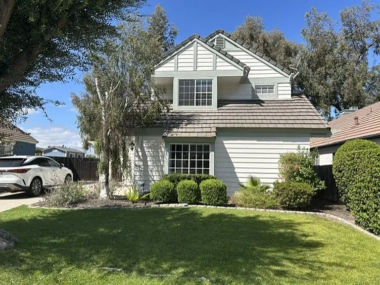 23827 Falconer Dr — Photo 1