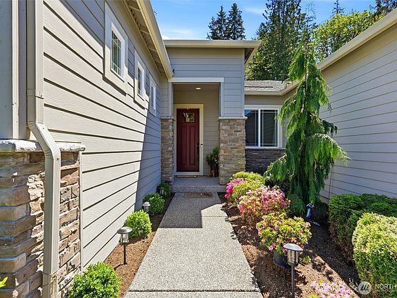 4th image of 11307 143rd Drive NE
