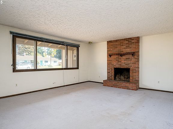 4th image of 10008 NE 92nd Ave