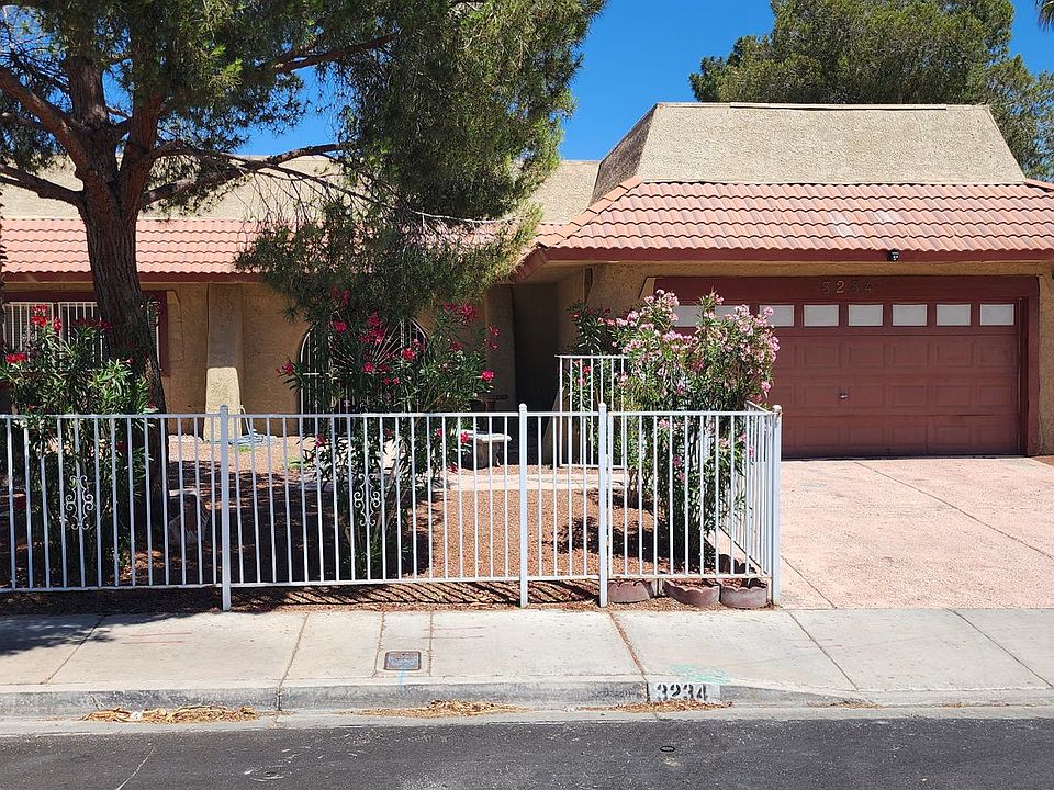 1st image of 3234 Del Marino St