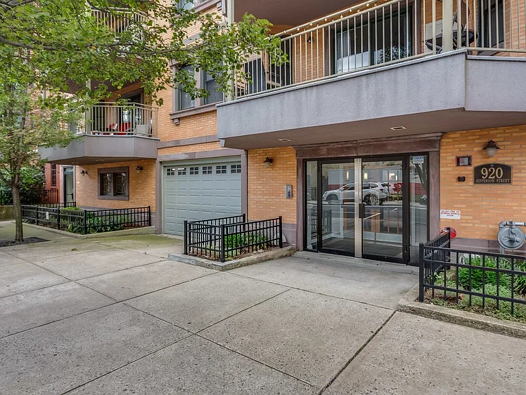 920 Jefferson St #603 — Photo 8