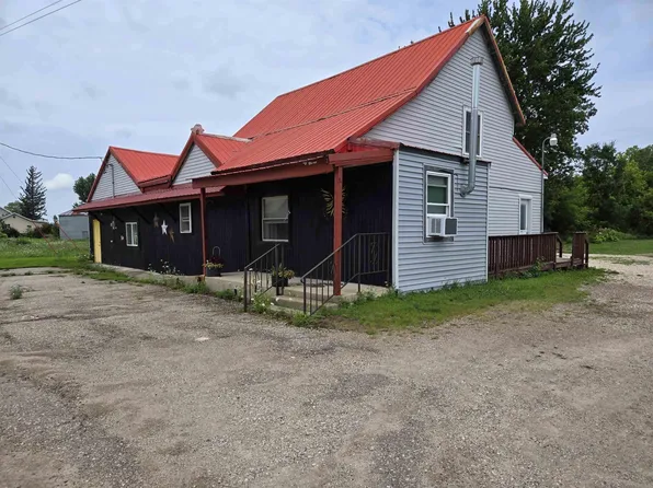 8495 Highway 9, Lime Springs, IA 52155