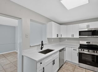 (Undisclosed Address), West Palm Beach, FL 33404