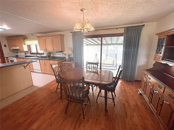 4th image of 3630 W 10th St #1