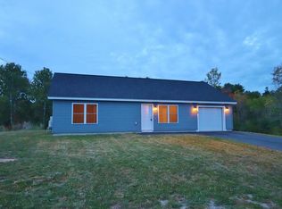 24 Briggs Dr UNIT 31, Hampden, ME 04444