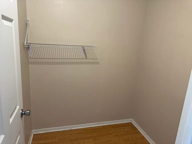 400 N 5th St #5 — Photo 7