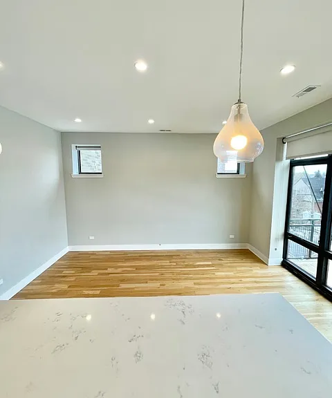 4555 N Ravenswood Ave #303 — Photo 9