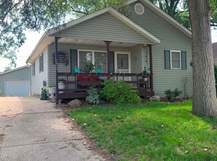 1420 S 10th St, Pekin, IL 61554