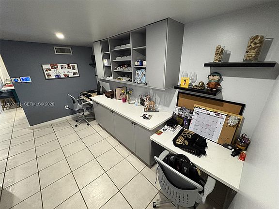5th image of 6530 Kendale Lakes Dr APT 1303