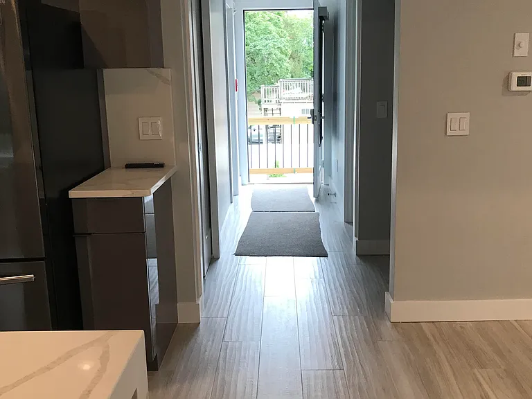 850 Main St — Photo 17