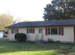 322 S Sarah Ln, Du Quoin, IL 62832