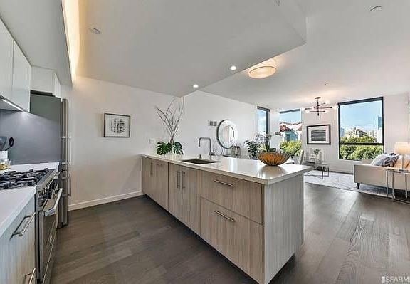 2nd image of 1515 15th St APT 209